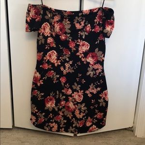 Off The shoulder dress